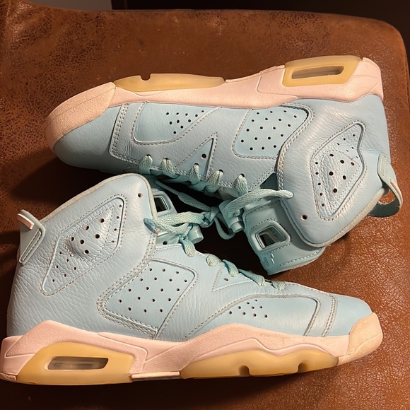 2017 Air Jordan 6 Retro GG 'Pantone' Size 6, slightly worn! - Picture 2 of 3